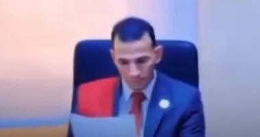 وشاح مزيف ورشوة القصة الكاملة لمستشار النصب